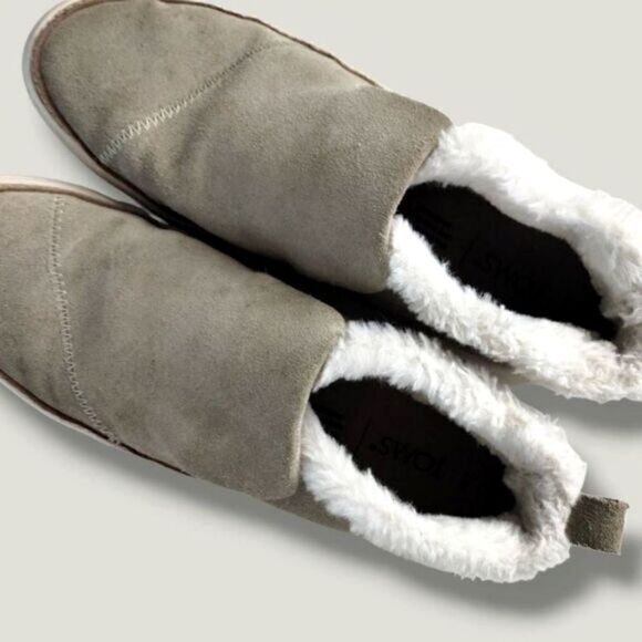 Tom's‎ Womens Fleece Slippers Size 7 Paxton Natural Suede Flat Rubber Sole - Picture 2 of 11